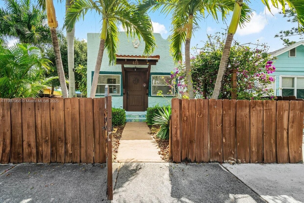 Foto principal - 416 S L St