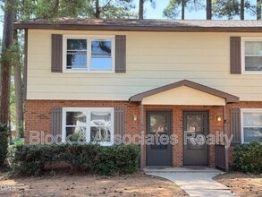 Building Photo - 4401 Bleeker Ct