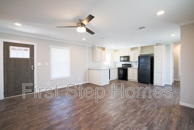Building Photo - 133 Appaloosa Dr
