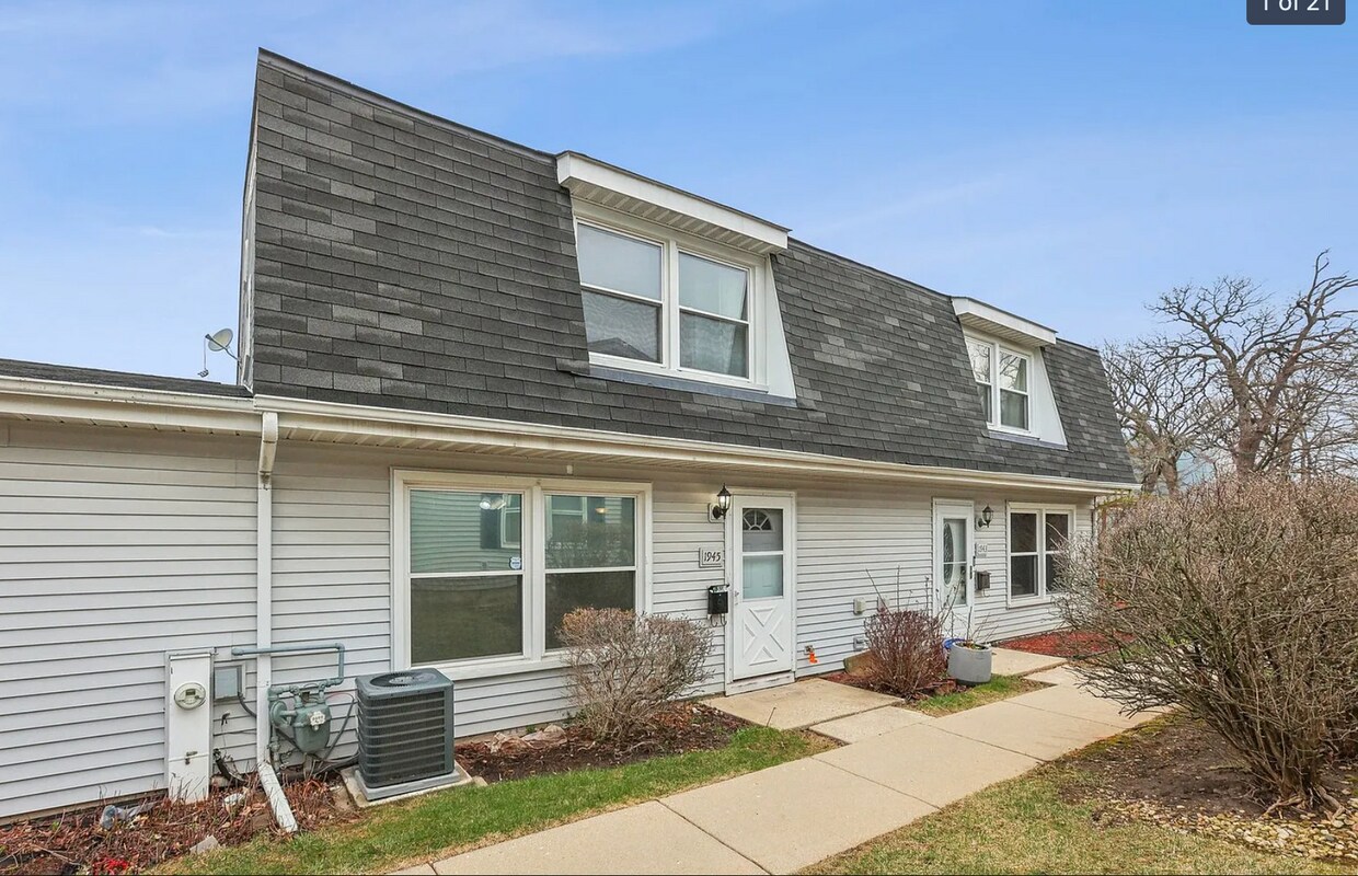 Foto principal - 1945 Hancock Dr