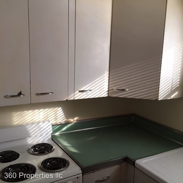 Foto del edificio - Studio, 1 bath Apartment - 1002 9th St South