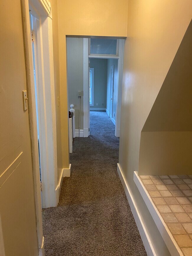 Foto del edificio - 16 S 19th Ave E