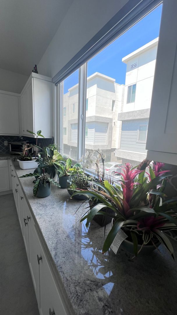 Foto del edificio - Beautiful furnished 4 bedroom Townhouse!