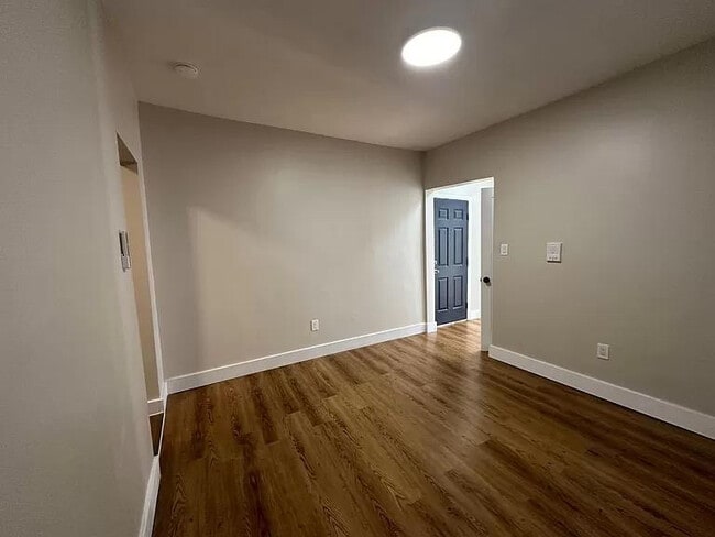 Building Photo - 18 Reed St