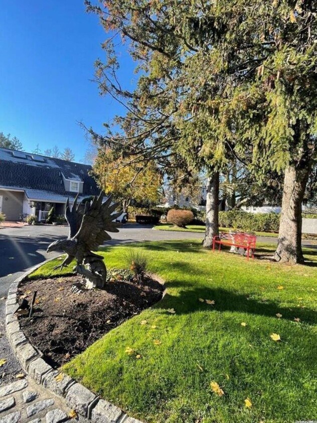 Foto principal - 63 Baycrest Ave