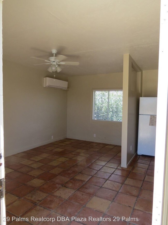Building Photo - 73151 Adobe Cir