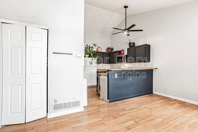 Foto del edificio - 17315 E Rice Cir