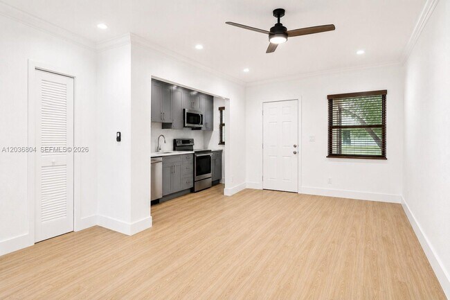 Building Photo - 5839 SW 74th Terrace