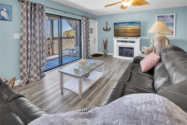 Foto del edificio - 200 120th Ave W