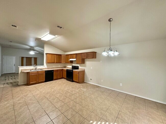 Building Photo - 6553 93rd St