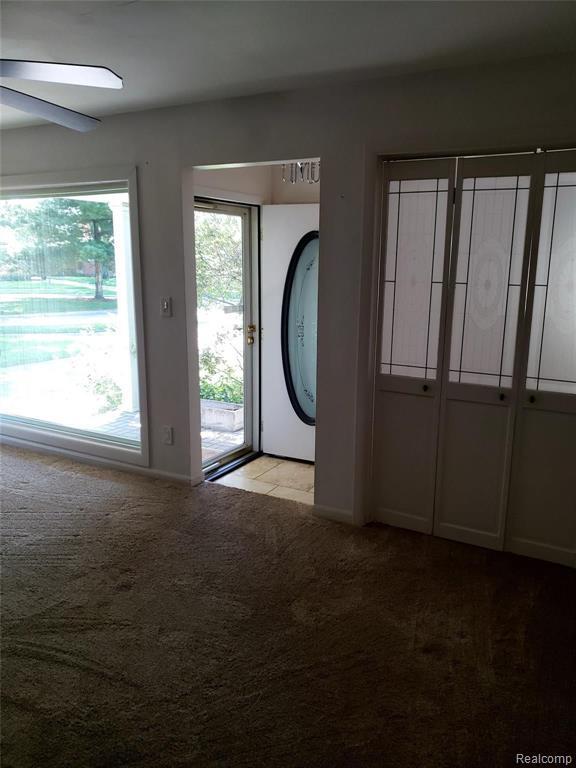 Foto del edificio - 26656 Rouge River Dr