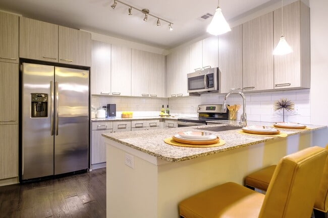 Photo - Berkshire Chapel Hill Apartments