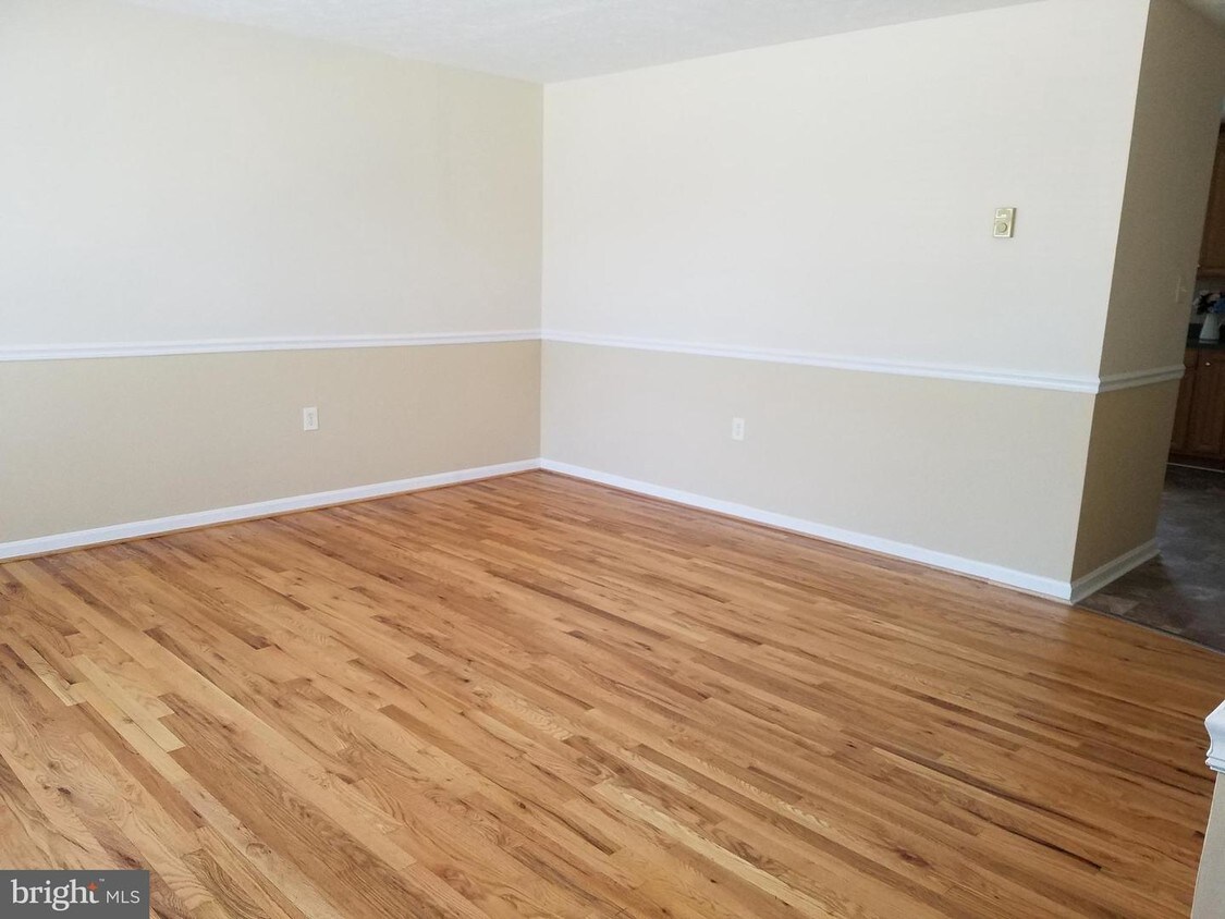 113 Warren Cir, Stephens City, VA 22655 Townhouse for Rent in