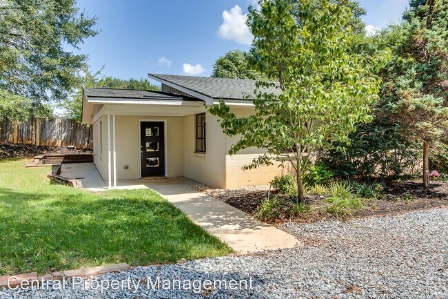 Building Photo - 3 br, 2 bath House - 27 Balsam Drive