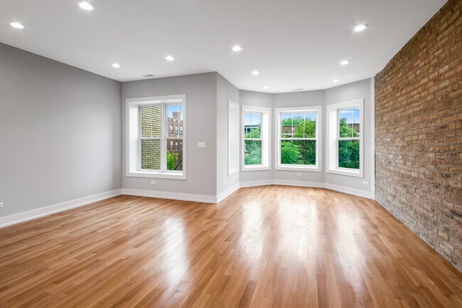 Foto del edificio - 4626 N Ashland Ave