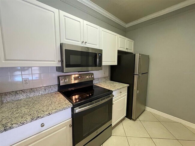 Building Photo - 4323 Bayside Village Dr