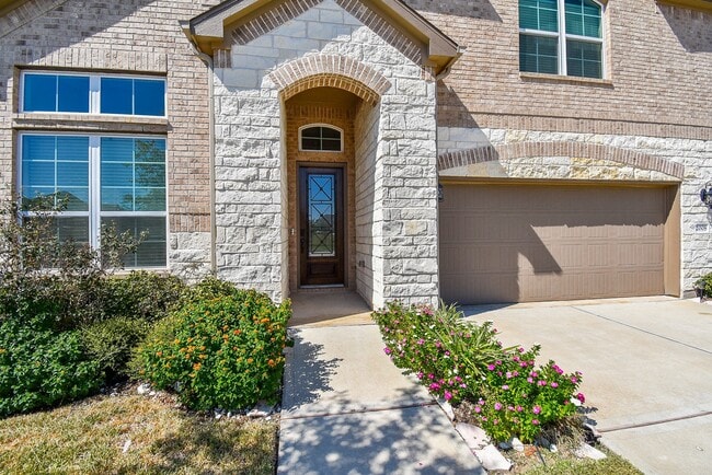 Foto del edificio - 2008 Harrow Oak Ln
