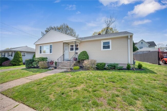 Building Photo - 19 Clifford Terrace
