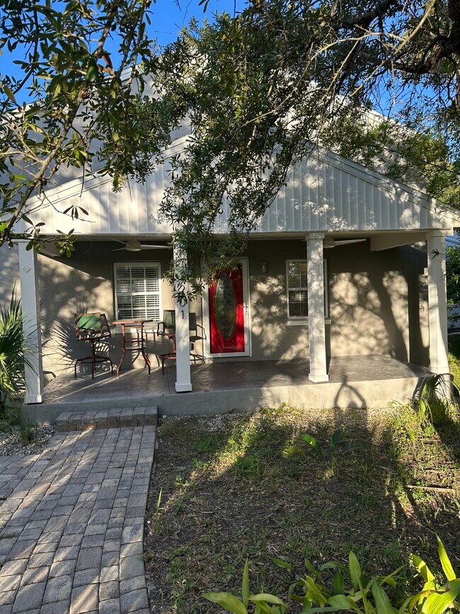 Foto del edificio - 1201 S Flagler Ave