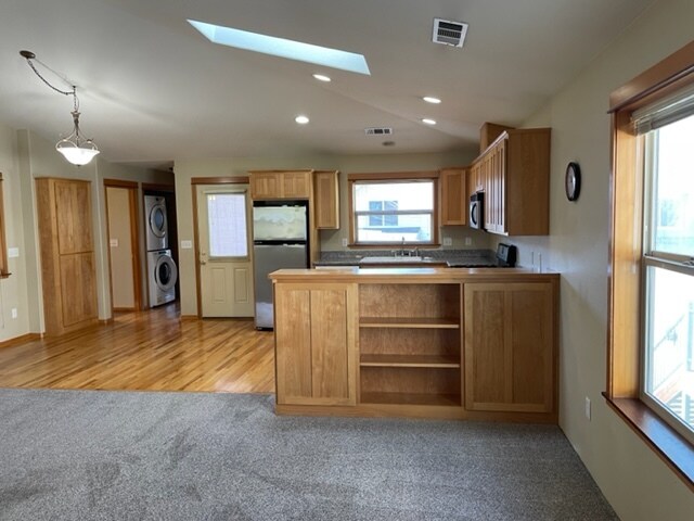 Building Photo - 326 Talent Ave