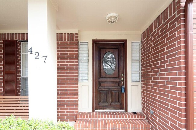 Building Photo - 427 Birch Hill Dr