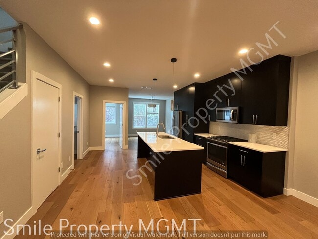 Photo - 2422 SE Morrison St Apartment