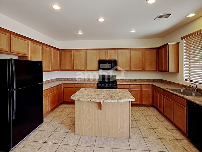 Building Photo - 18015 W Carol Ave