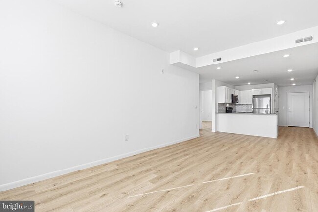 Foto del edificio - 7248 Rising Sun Ave