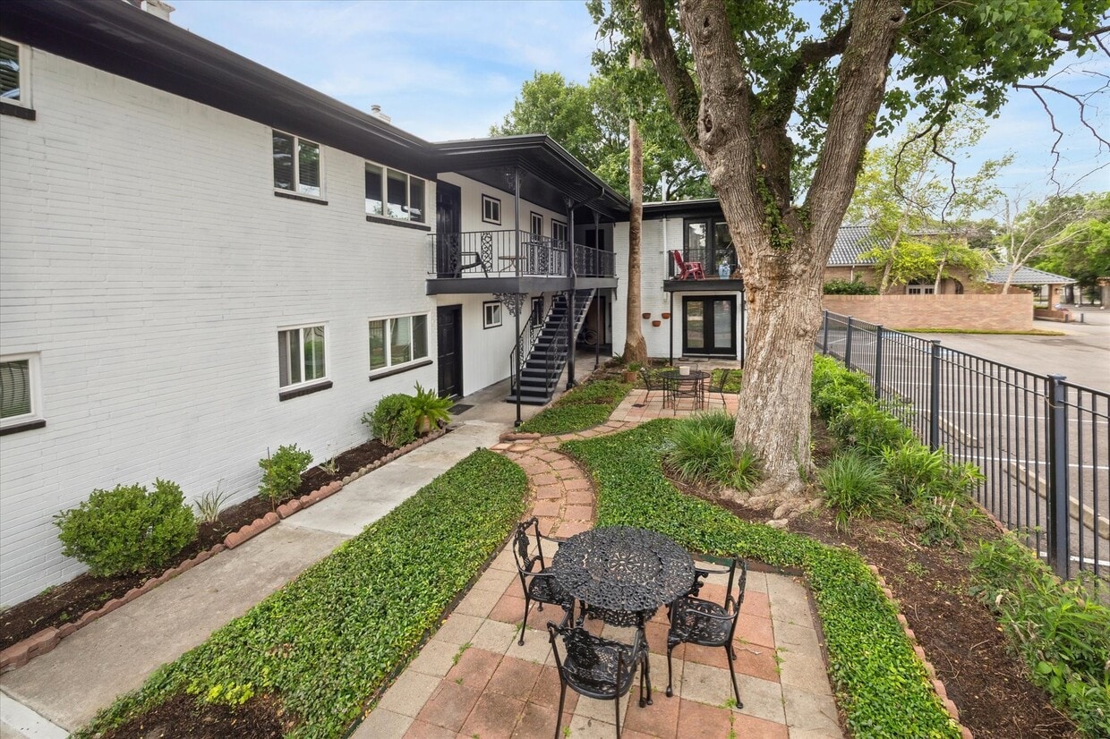 Foto principal - 2207 Mimosa Dr