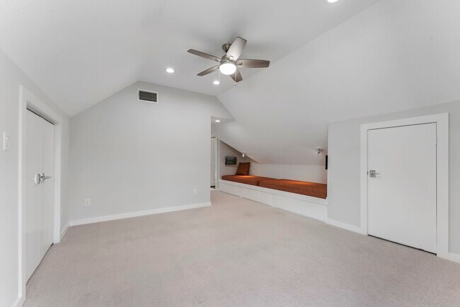 Foto del edificio - 14 Jetty Point Dr