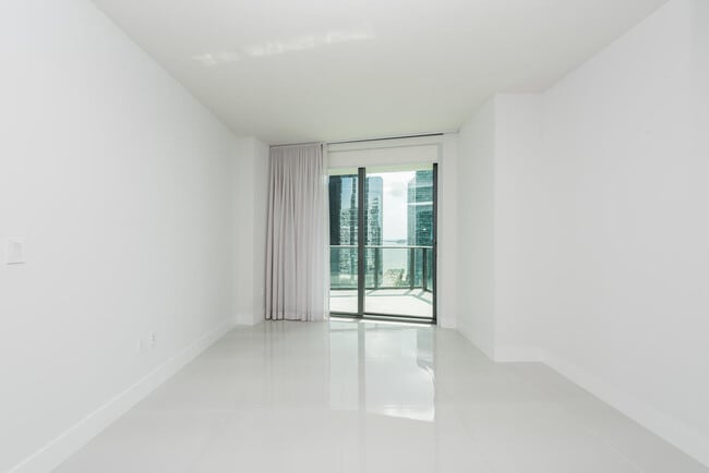 Building Photo - 1300 S Miami Ave