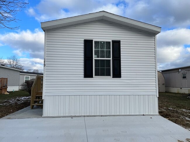 Foto del edificio - 6610 Lear Nagle Rd