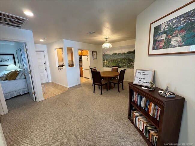 Foto del edificio - 6142 SE Landing Way