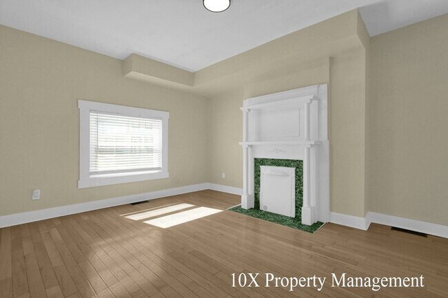 Building Photo - 642 E 2nd Ave