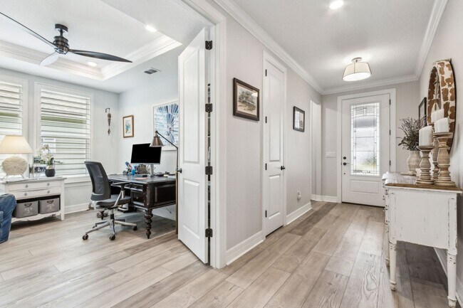 Foto del edificio - Discover the Ideal 55+ Lifestyle in Your N...