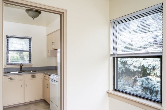 Interior Photo - California Drive Apartments