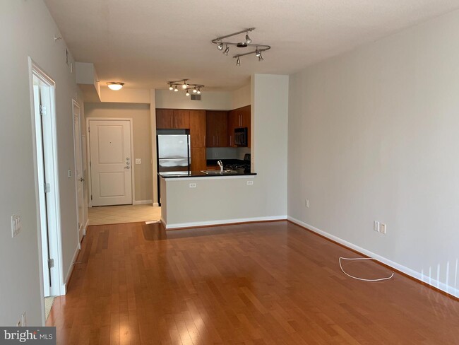 Foto del edificio - 1021 N Garfield St