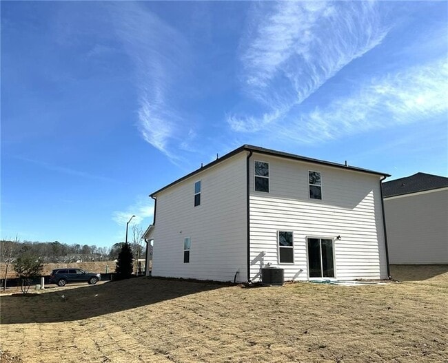 Building Photo - 472 Madison Lakeview Dr