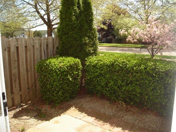 Foto del edificio - 3424 Kenbrooke Ct