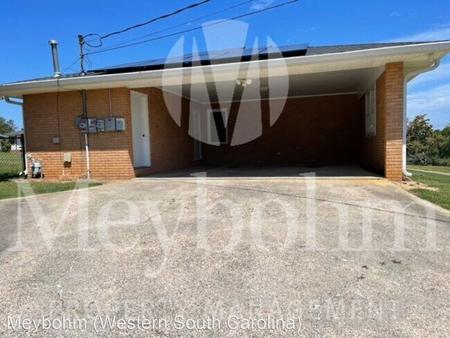 Foto del edificio - 4 br, 2 bath House - 204 Wildwood Drive