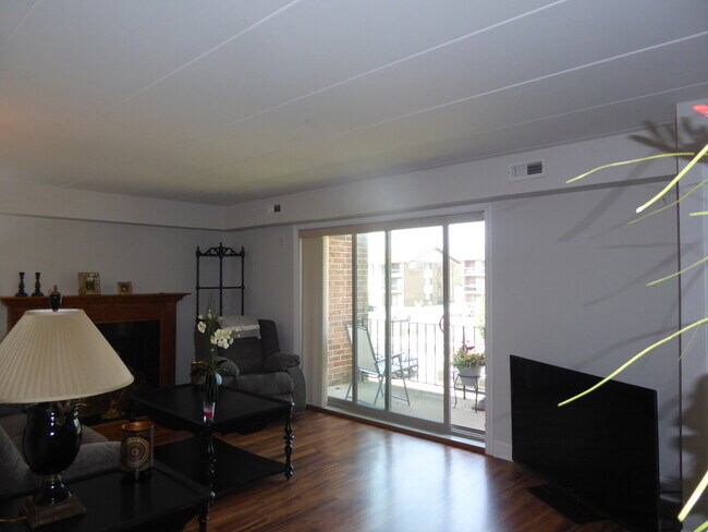 Foto del edificio - 15333 TREETOP Dr
