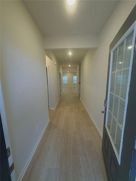 Foto del edificio - 327 Vly Oak Dr