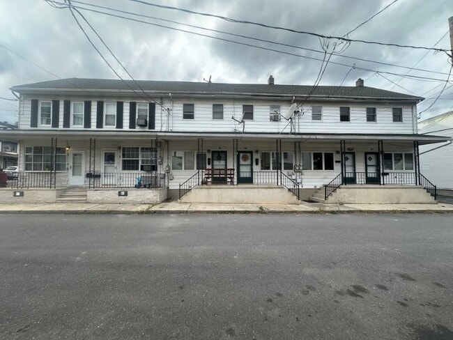 Building Photo - 24-34 Wiggan St