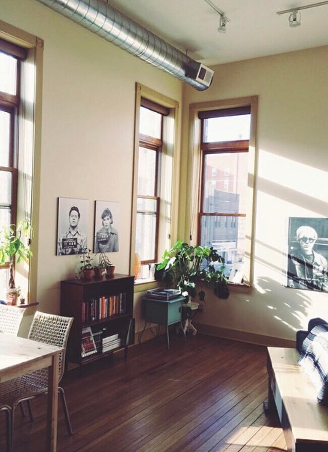 Foto del edificio - 136 N Hastings Ave