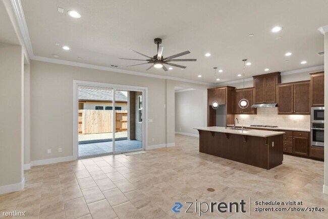 Foto del edificio - 4 br, 3 bath House - 2429 Tribeca Avenue, ...