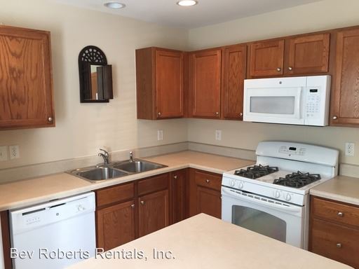 Building Photo - 321 Port Haven Dr