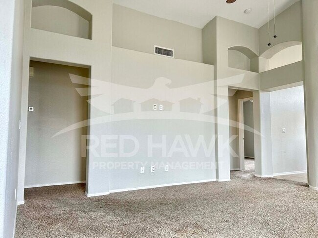 Building Photo - 780 E Glenmere Dr