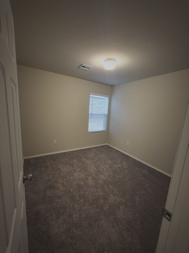 Building Photo - TAKE A LOOK AT YOUR NEW HOME!