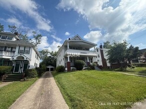 Building Photo - 3317 E Scarborough Rd