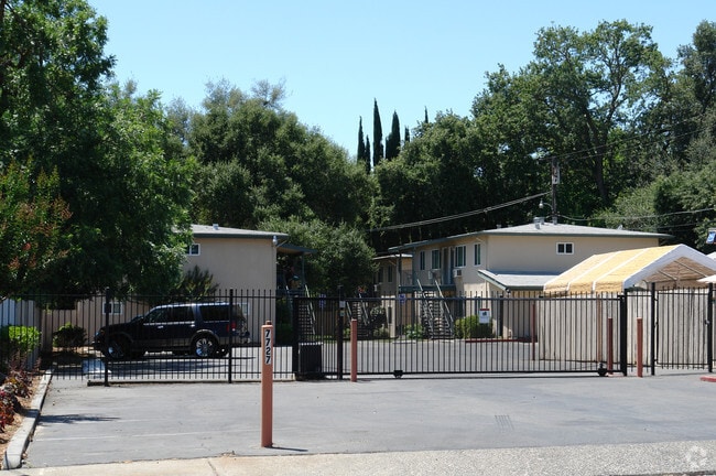 Mariposa Oaks Apartment Apartments Citrus Heights Ca Building Photo Mariposa Oaks Apartment